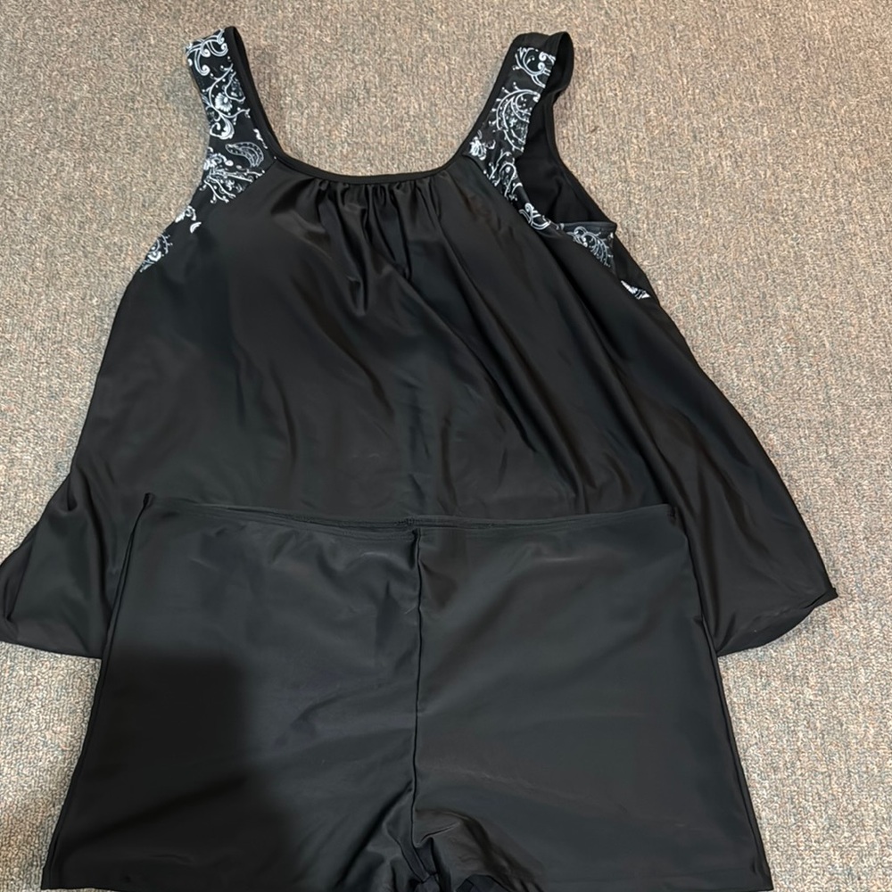 SHEIN Black and Gray Swimwear